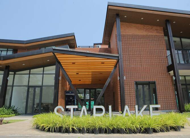 Starlake CCV (Club House)